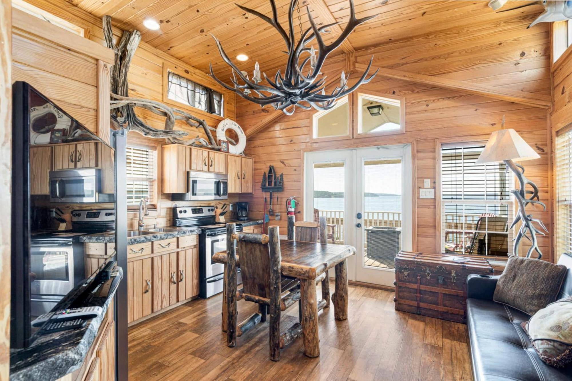 Crosstimbers Marina And Cottages Sperry Habitación foto